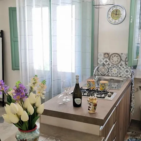 La Grotticella Apartment *